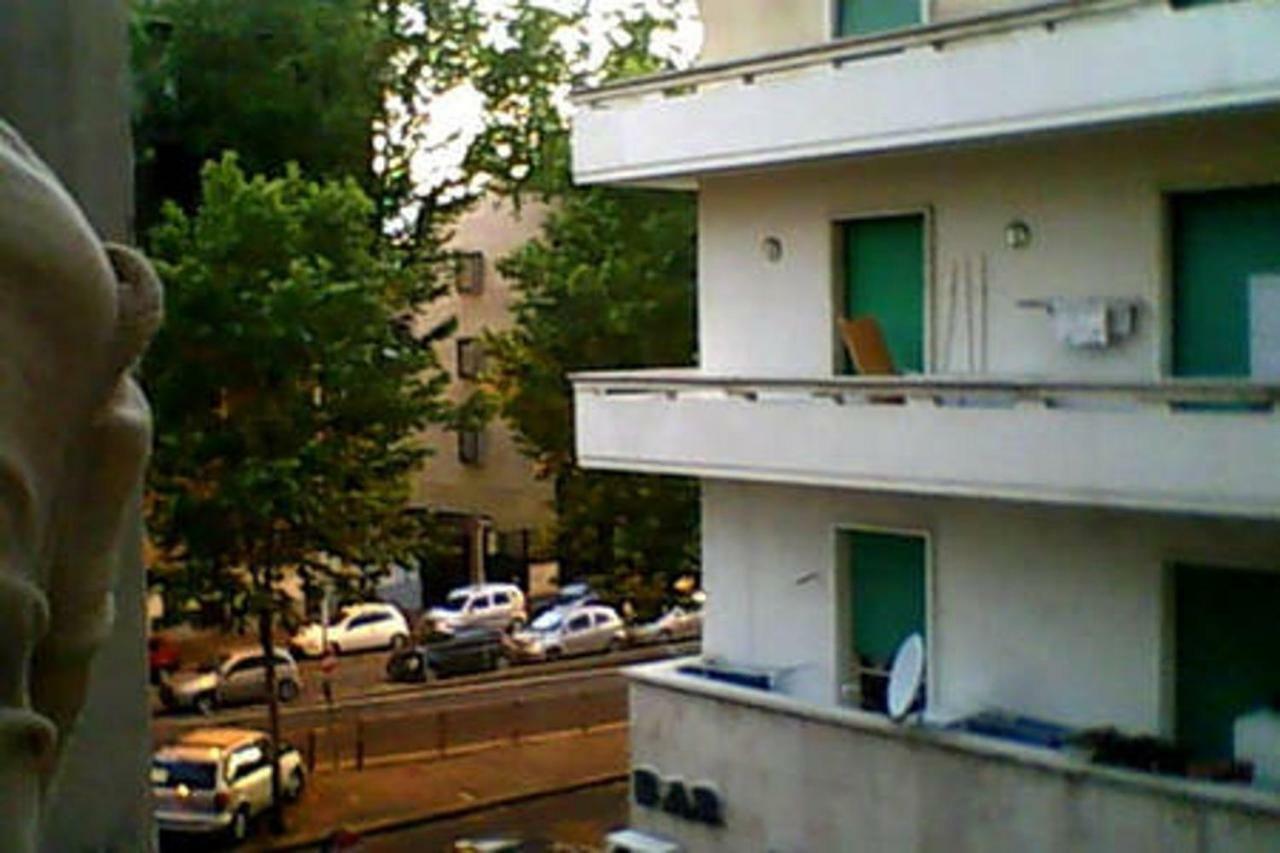 Alloggio Turistico P.Lodi Appartement Rome Buitenkant foto
