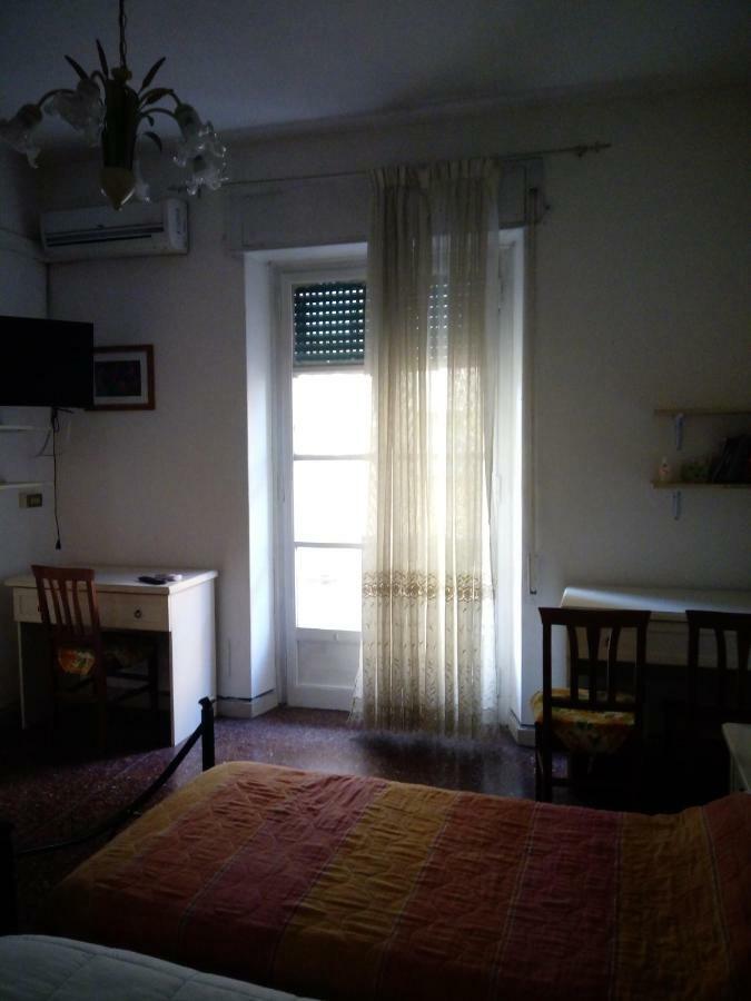 Alloggio Turistico P.Lodi Appartement Rome Buitenkant foto
